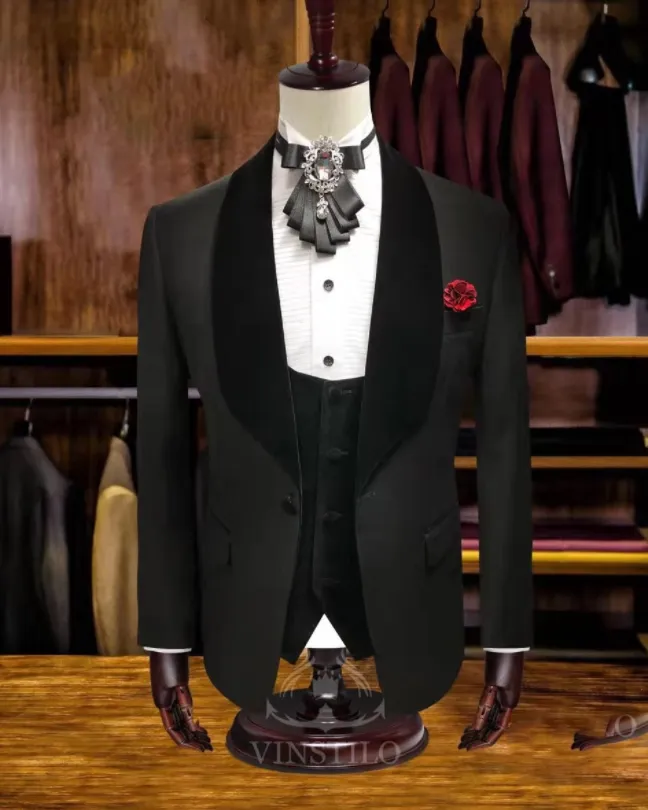 Fantastic  Ivory Burgundy Velvet Lapel Wedding Suits for Men 2021 3 Pieces (Jacket pants vest) CB10919