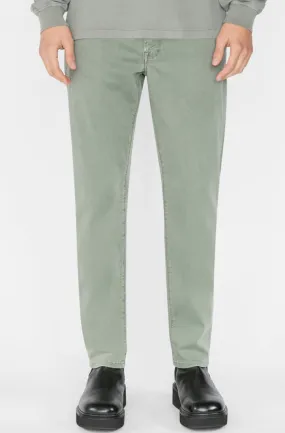 L'Homme Slim Brushed Twill in Washed Military