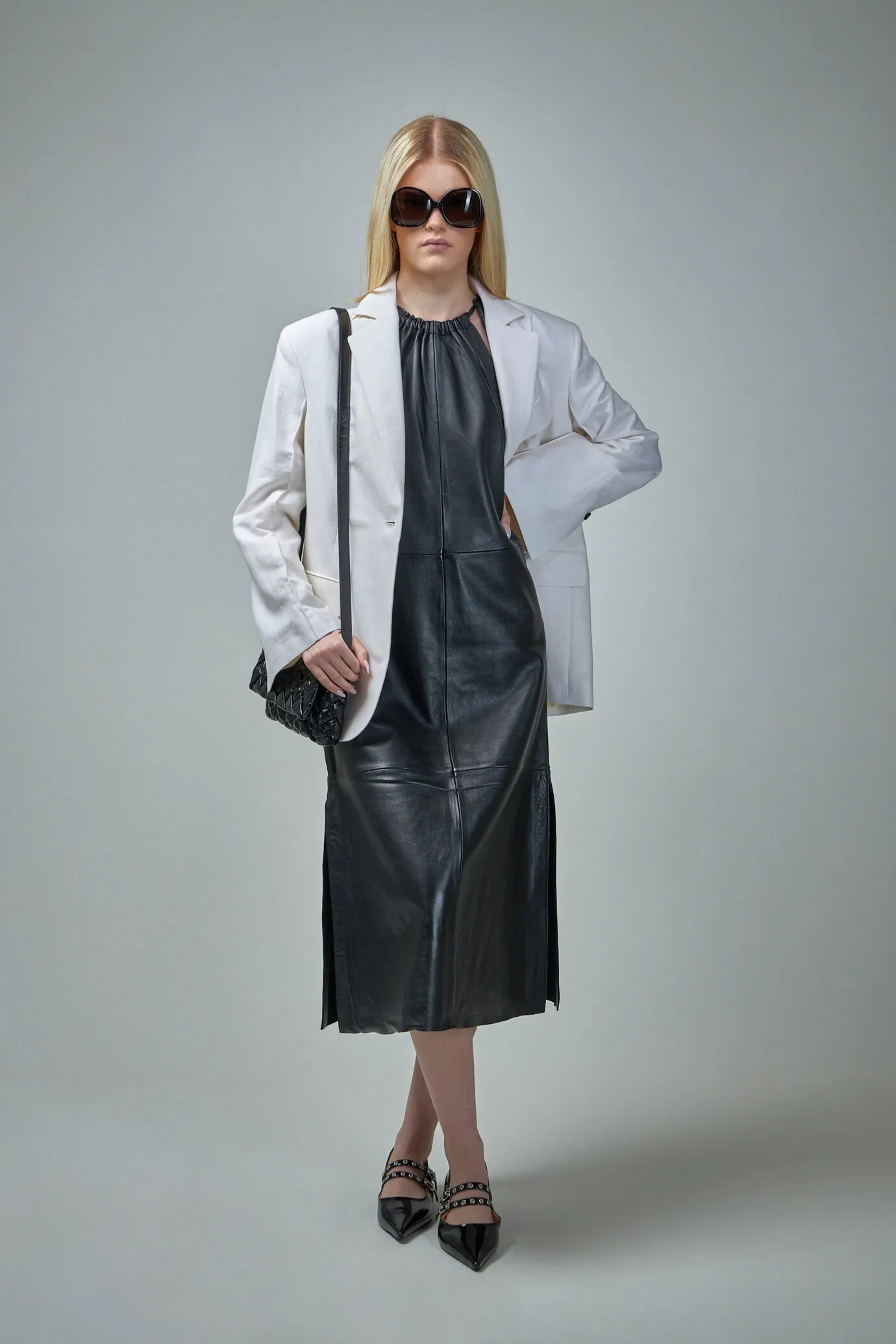Marcy - Solid Linen