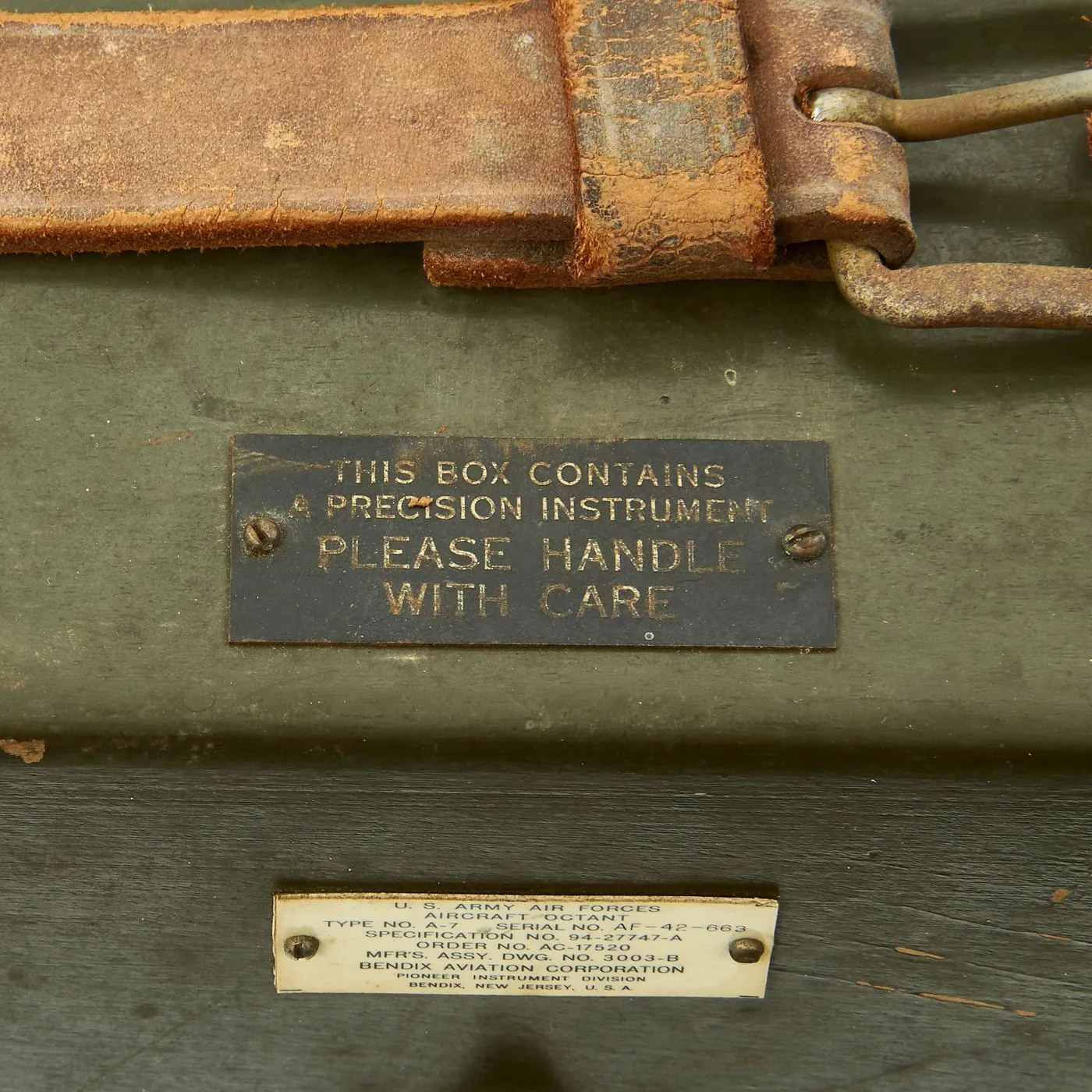 Original U.S. WWII Army Air Forces Type A-7 Octant by Bendix Aviation in Transit Case