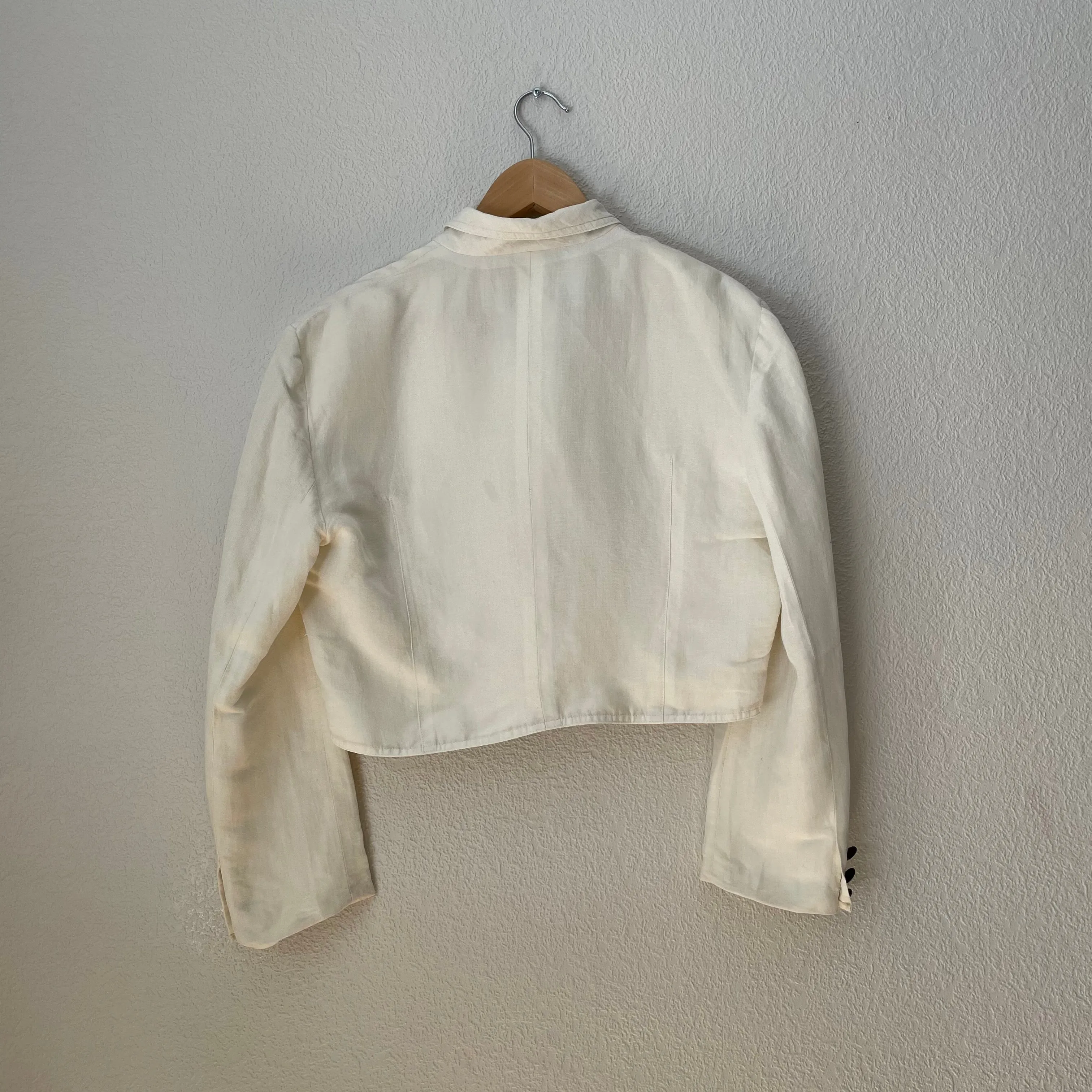 Vintage Laurèl Cropped Linen Blazer